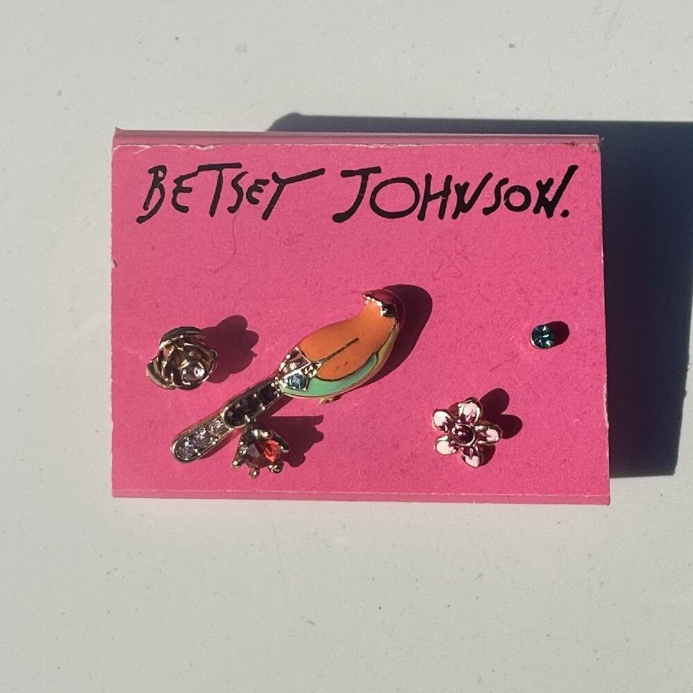 Betsey Johnson 5 Card Stud Earrings Bird Flower Exotic Pierced Chain Gold Tone